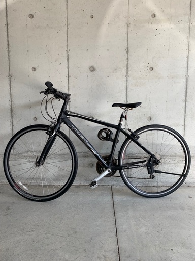 クロスバイク　TREK　7.3FX ブラック