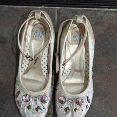 WANONANOストラップ付き ウェッジヒールパンプスの画像