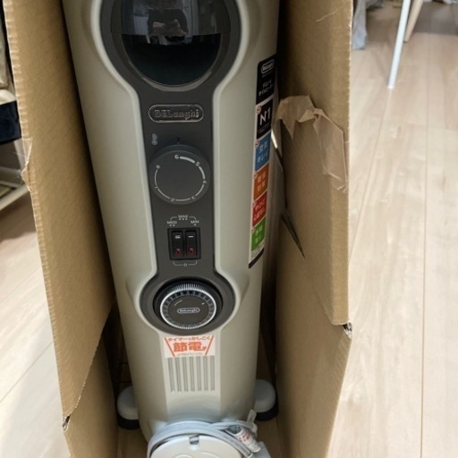デロンギ　オイルヒーター  HJ0812 (値下げした)
