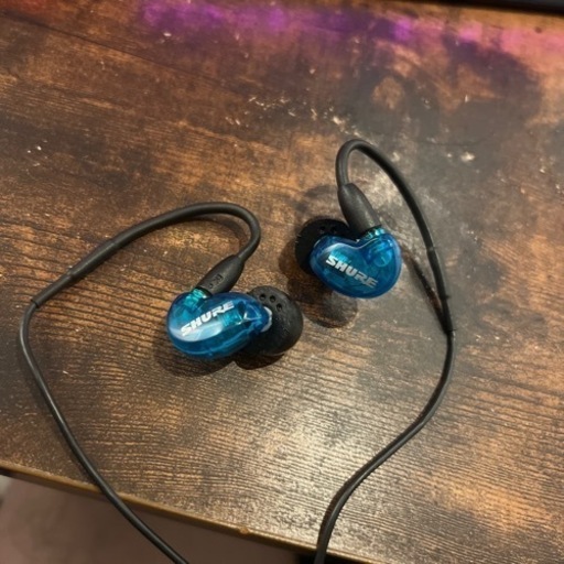 SHURE SE215 モニターイヤホン