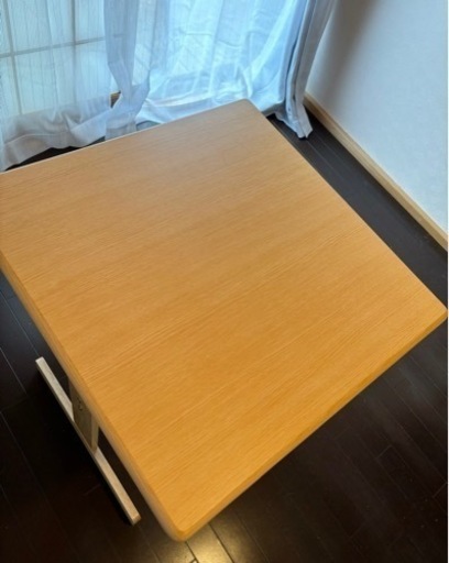 《美品》ダイニングテーブル　60cm×60cm