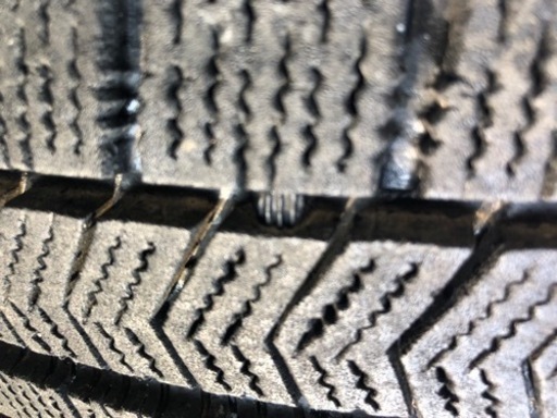 冬タイヤ 225/50R17 PCD114.3アルミ付きブリザック 4本組
