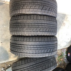 冬タイヤ 225/50R17 PCD114.3アルミ付きブリザック 4本組の画像