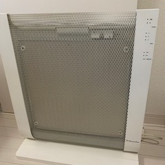 エレクトロラックスElectrolux　遠赤外線パネルヒーター