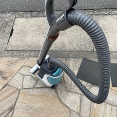 三菱  紙パック式掃除機 TC-FXF5J 2016年製（値下げ）