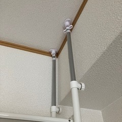 お話中✴︎山善　突っ張りフリーラック　ホワイト　の画像