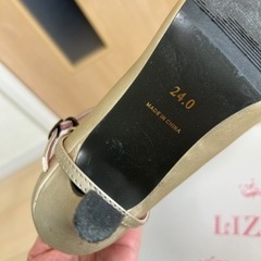 パーティー用パンプス24センチの画像