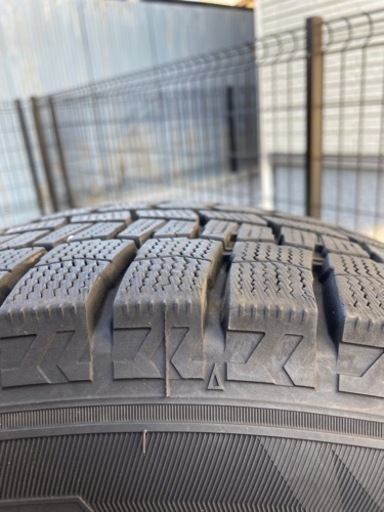 ダンロップ　スタッドレスタイヤ　225/65R17  102Q