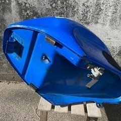 RGV250ガンマ(VJ21A)のガソリンタンクの画像