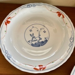 美品　白兎　深皿プレート　２枚セット　和食器うさぎウサギお正月の画像