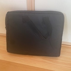 ノートPC持ち歩き用ケース／カバンの画像