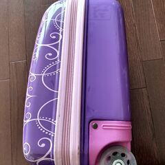 ディズニープリンセス キャリーバッグの画像