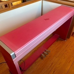 電子ピアノの画像