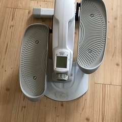 フィットネスバイク　ステップ　部屋で