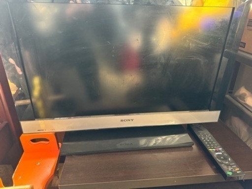 テレビ26V型とテレビ台