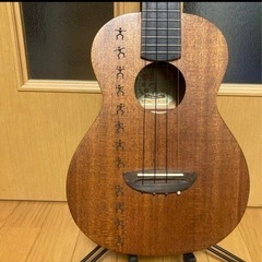 anuenue  テナーウクレレ　マホガニーの画像