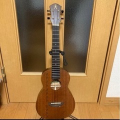 anuenue  テナーウクレレ　マホガニー