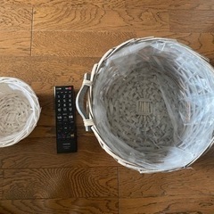 お花の入れ物の画像