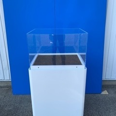 希少　10mm厚アクリル製の展示ケース