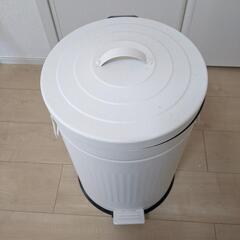 ゴミ箱　蓋付き　2セット　ペダルペールソフトクローズ の画像
