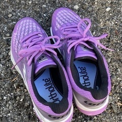 テニスシューズの画像