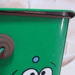 レトロ　サンリオ　1990年　けろけろけろっぴ お菓子缶　正方形　高さ約20.5cm　正方形  の画像