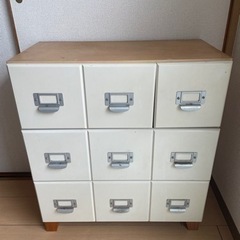 収納棚、チェスト