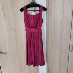 パーティードレス　裏地あり　美品　お届け可能の画像