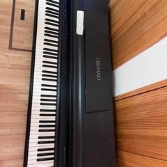 電子ピアノ