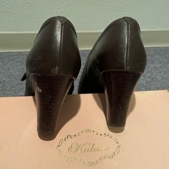 革製パンプス24.0cmの画像