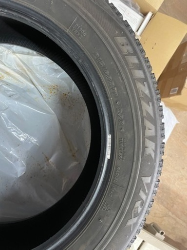 ブリヂストン　ブリザックVRX　215/60R17