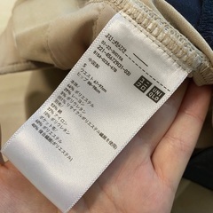 2着　中古 ユニクロ マタニティパンツの画像