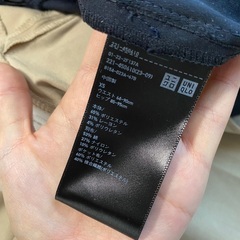 2着　中古 ユニクロ マタニティパンツの画像