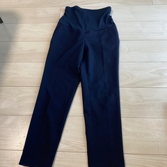 2着　中古 ユニクロ マタニティパンツの画像