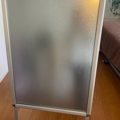 看板 店舗用 ポスターパネルスタンド A1 両面 シルバー （中古）