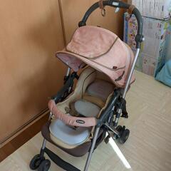 combi　ピンクベビーカー