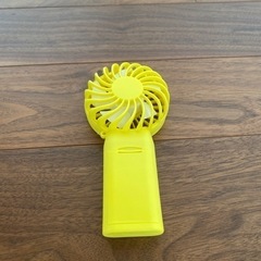 扇風機　モバイル　乾電池式の画像