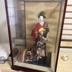 日本人形　ガラスケース付き
