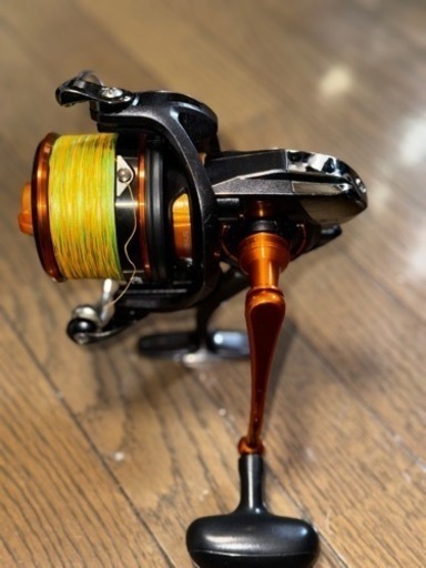 ほぼ新品 ダイワ キャスティズム 25QD