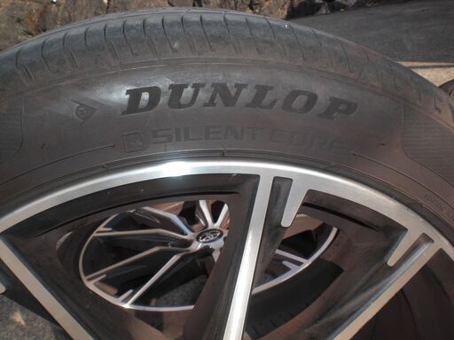 86後期タイヤ・ホイール　215/45/R17　DUNLOP　SILENTCORE