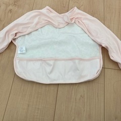 取引中　お食事エプロン　80-90サイズ　ほぼ未使用品　100円の画像