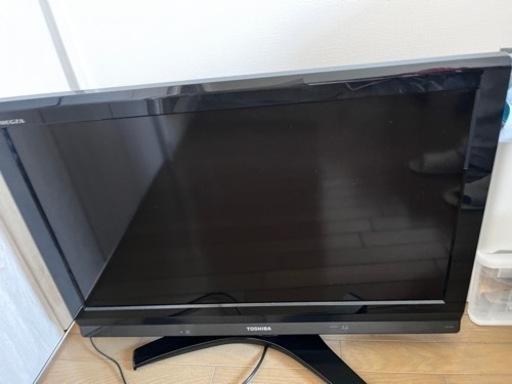 32インチ　東芝　液晶テレビ