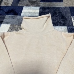 セーター　ベージュ・茶色　の画像