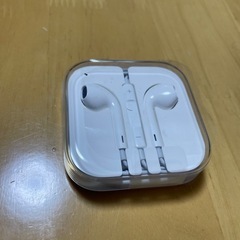 無料！iPhone イヤホン　新品未使用　年内に引取りに来てくだ...