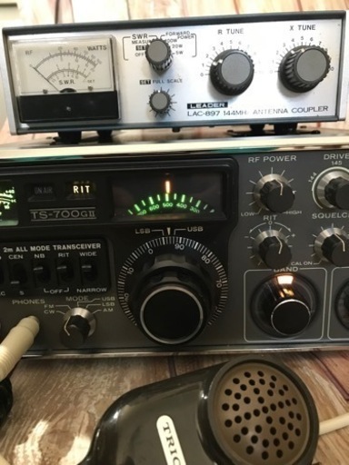 アマチュア無線機　TRIO TS-700G II    アンテナカップラその他付属品、取説付き
