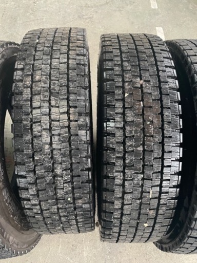 石川県225/80r17.5LTスタッドレス2022年6本