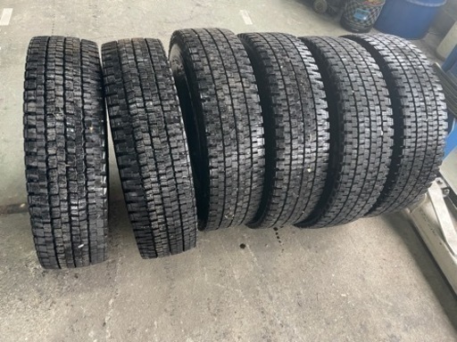 石川県225/80r17.5LTスタッドレス2022年6本