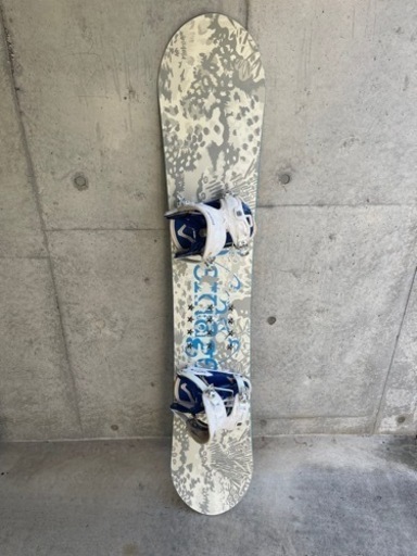 スノーボード　ヨネックス　152センチ　バインディング　フロー　リアエントリー式　2点セット