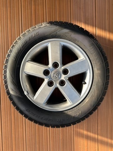 【取引相手決定】アルミホイール付きスタッドレスタイヤ4本