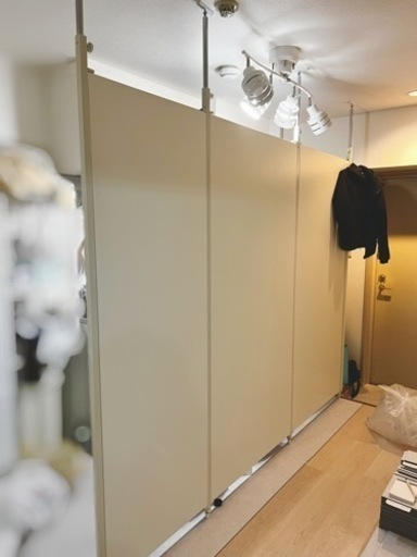 【東京都調布市】つっぱりパーテションホワイト4枚